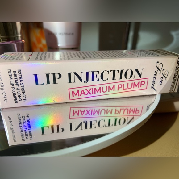 Estée Lauder Bag With Full Size Samples NWT - Picture 9 of 11